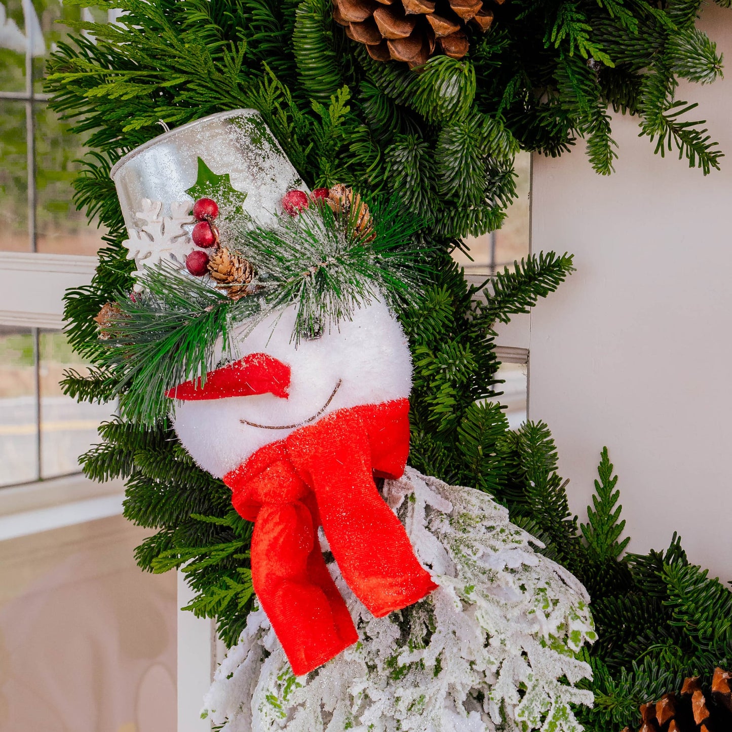 Mister Winter Wreath