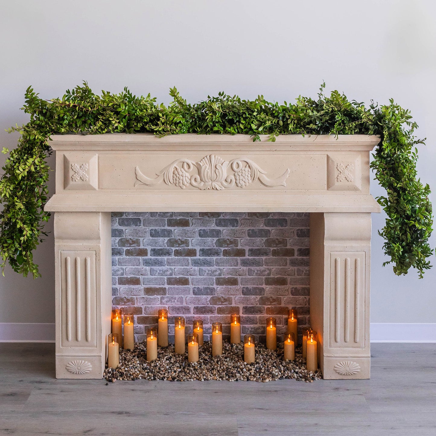 Single Green Huckleberry Garland