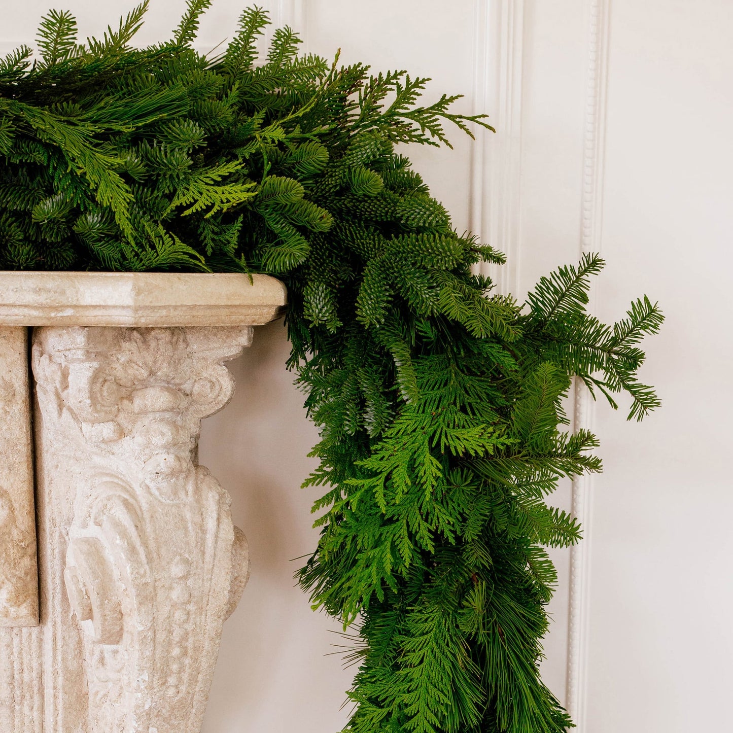 The Tripple Crown Garland