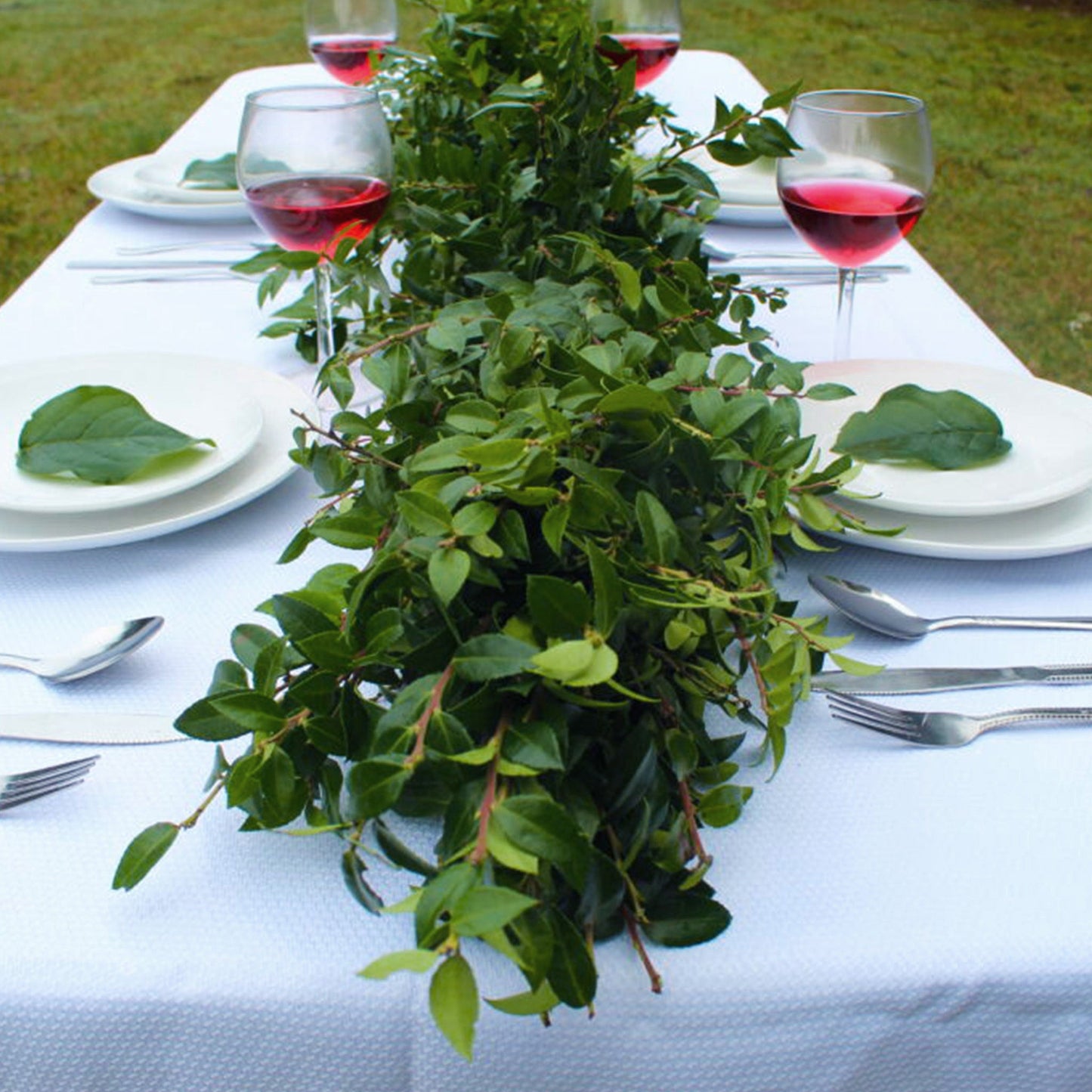 Single Green Huckleberry Garland