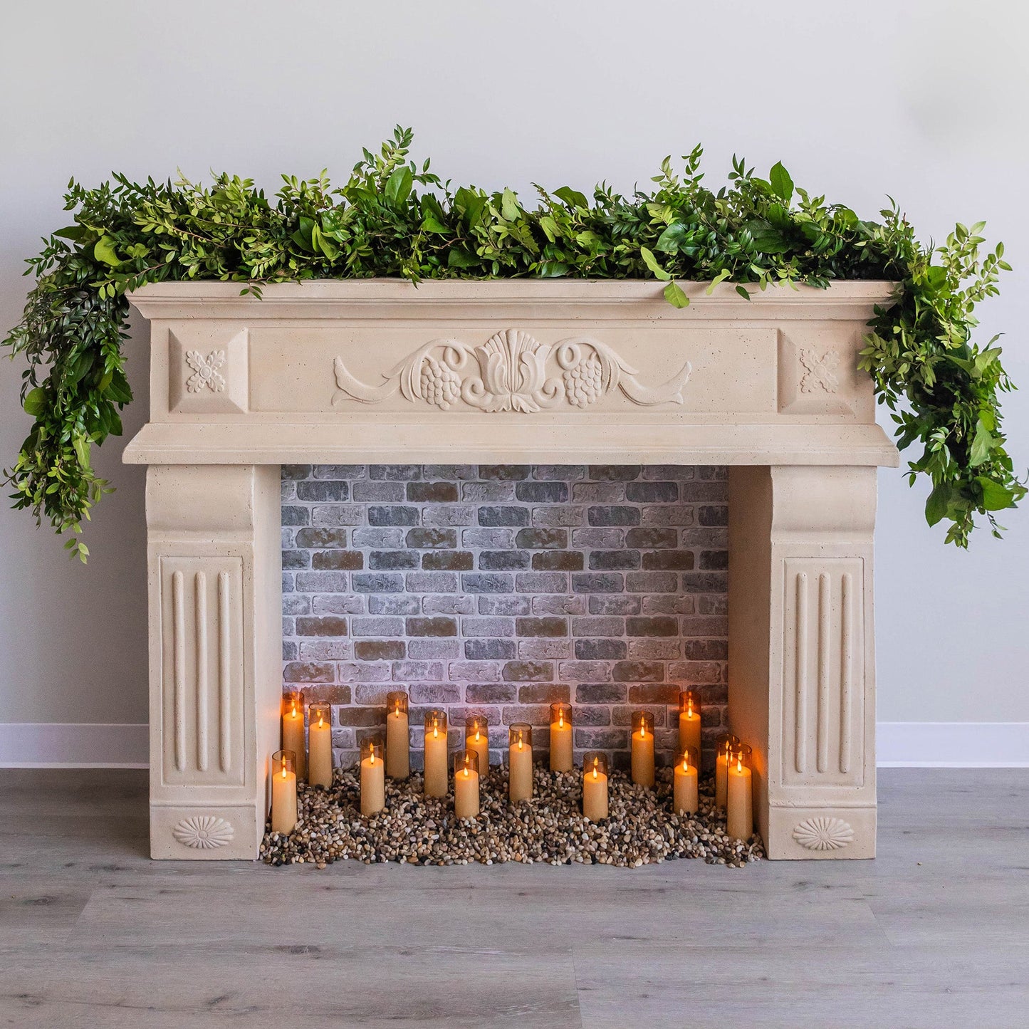 Green Huckleberry and Salal Garland