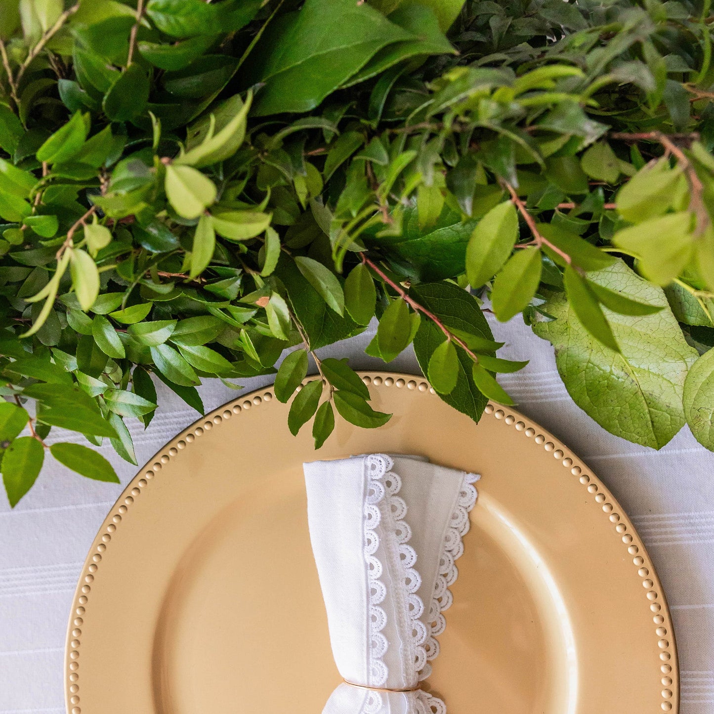 Green Huckleberry and Salal Garland
